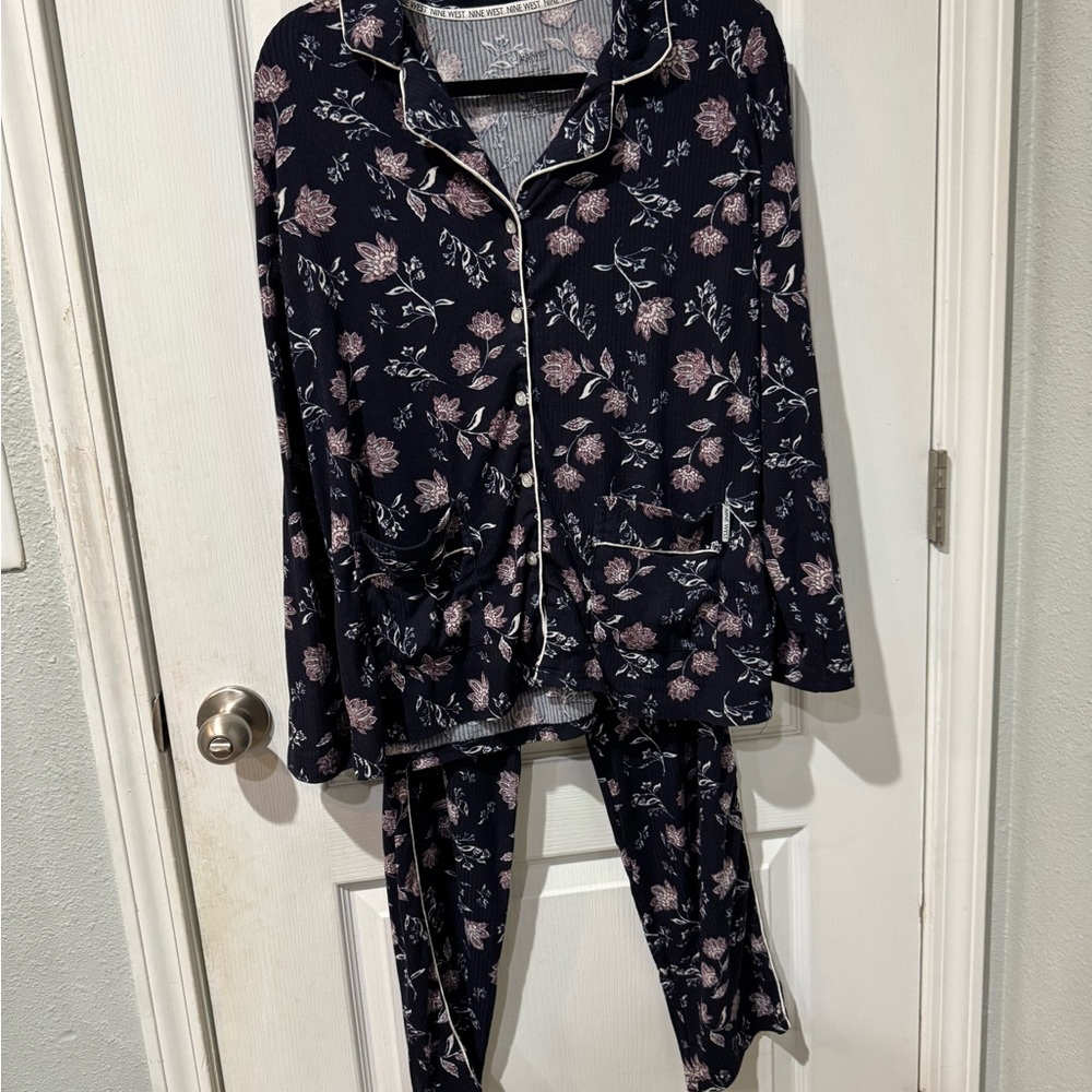 Nine West Women’s Pajama Set - Navy and Pink Floral